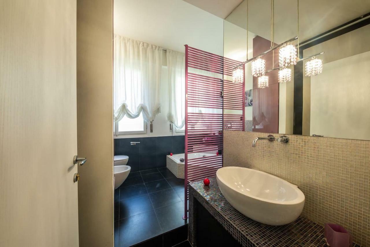 Downtown Bologna Apartment Ngoại thất bức ảnh